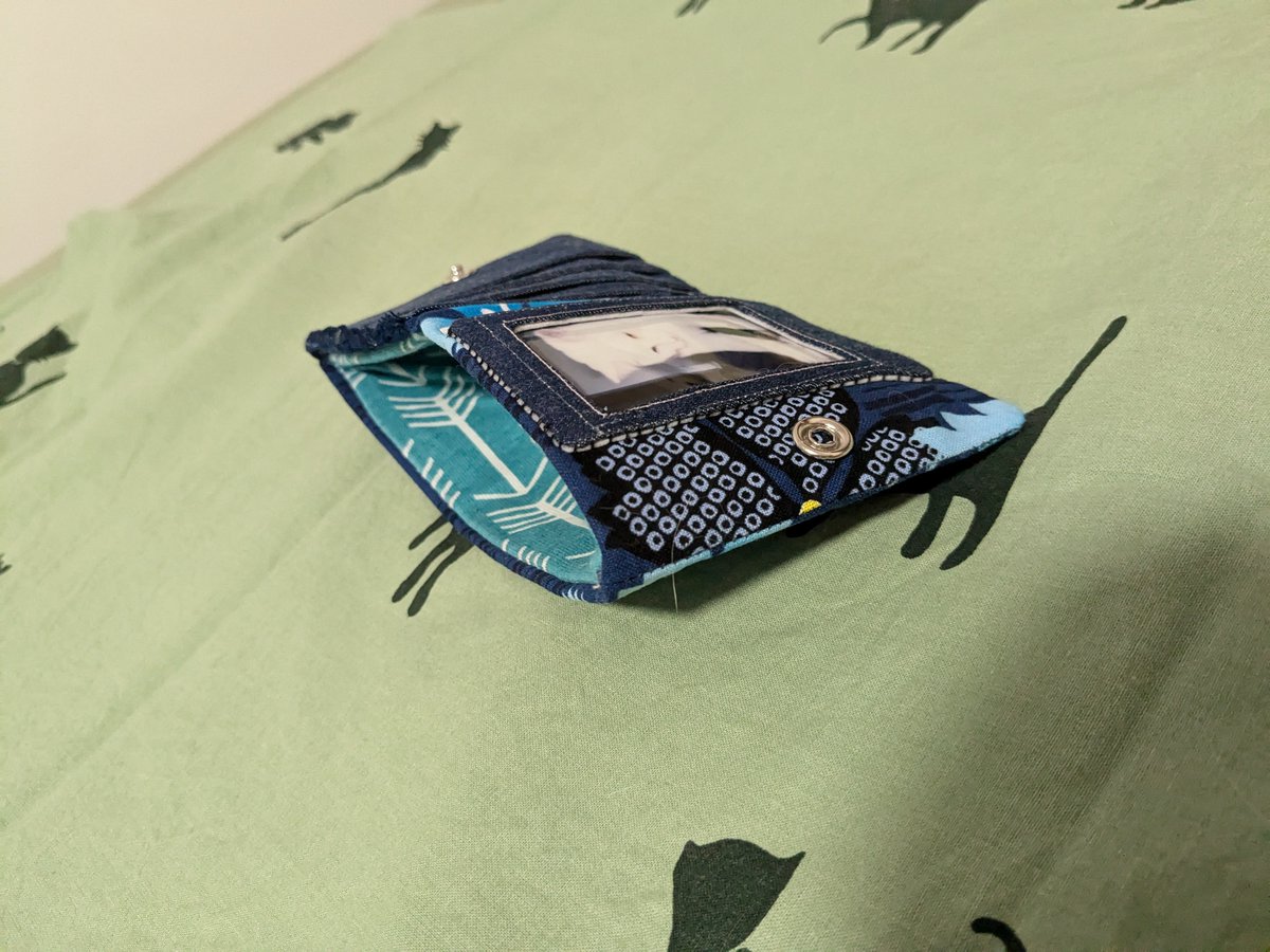 waywhale's tweet photo. Made a wallet for @IceClear4 ❄️ https://t.co/OpTFgxpjZ8