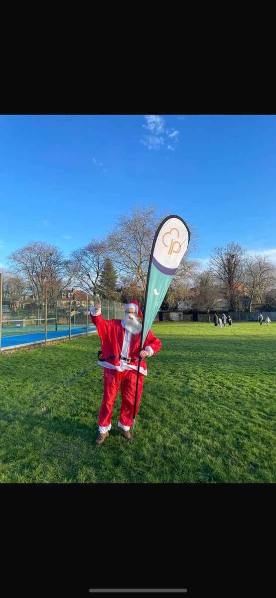 Louise Moss tweet media