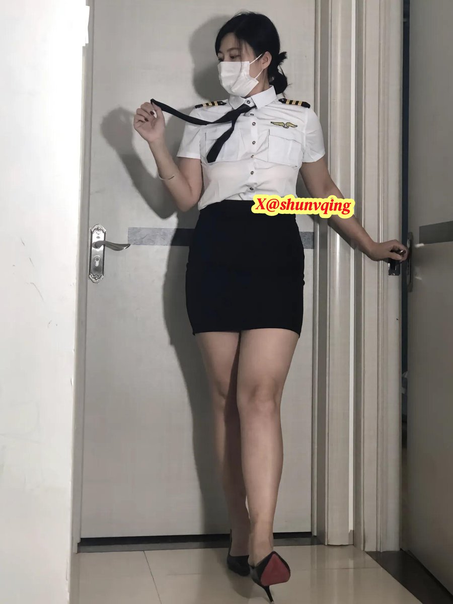 职业装的丰满姨 https://t.co/Pe2LsQTHYB