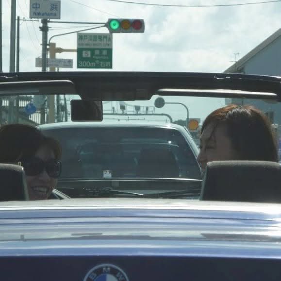 oo_m_oo325's tweet photo. 2010 team micomico 
淡路ツーリング

季節感があってないけど(^◇^;) 
micomicoさんカッコ良過ぎる♡

#BMW
#e30
#teammicomico
#e30カブリオーレ
#髪バサバサ
#bmwlady
#micomico2002
#明石海峡大橋 https://t.co/E0wBNzWt8E