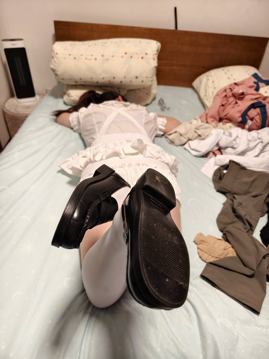021上海绿帽老哥，跪求同城绿主或同好，上门玩jk女友的小皮鞋，长靴和丝袜。坐标浦东，有上门保养经验或会言语羞辱的老司机优先！上海同城感兴趣的私信我报名。 https://t.co/cFXH1vvx3m