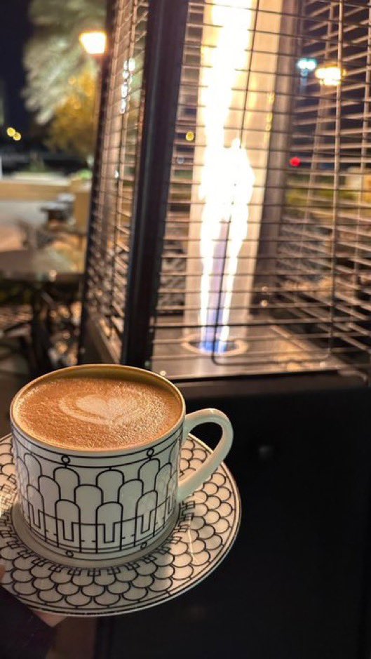 سولف لو البرد أتعب صوتك الخَادر 
طويل ليلّ الشتاء . . وسوالفك حلوه

 #النفسيه_محتاجه
#وش_ينقص_البرد