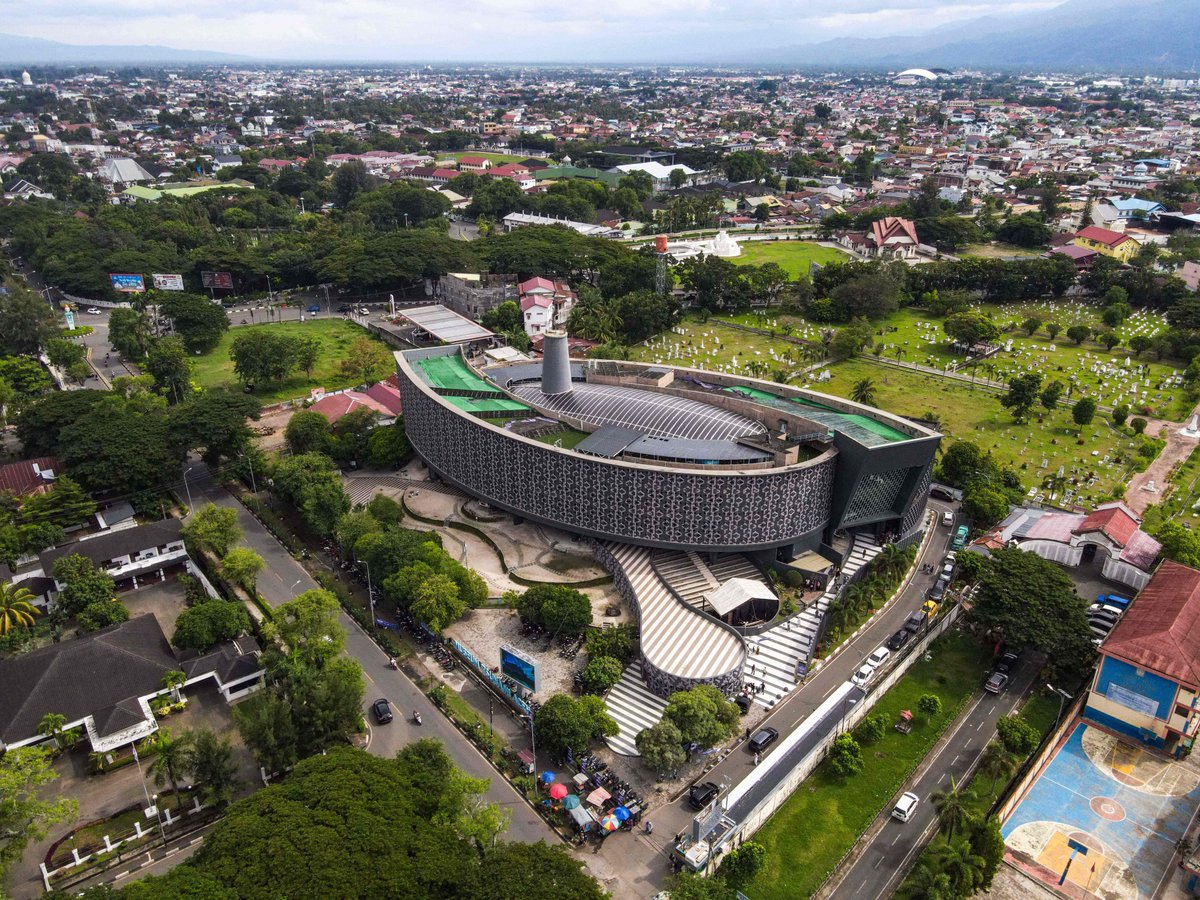 Deccan Chronicle tweet media