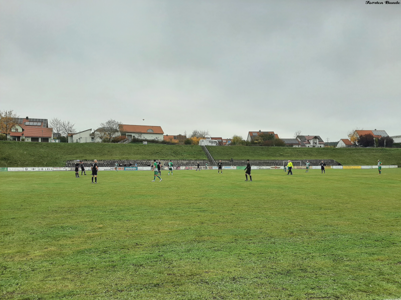 HGroundhopping's tweet photo. 26.10.2024: SG Haselmühl II/Ebermannsdorf I vs. SV Hubertus Köfering II 2:1 (0:0) https://t.co/K0xf7xKiJF #Groundhopping #Deutschland #Bayern https://t.co/WBOhc7s9Zk