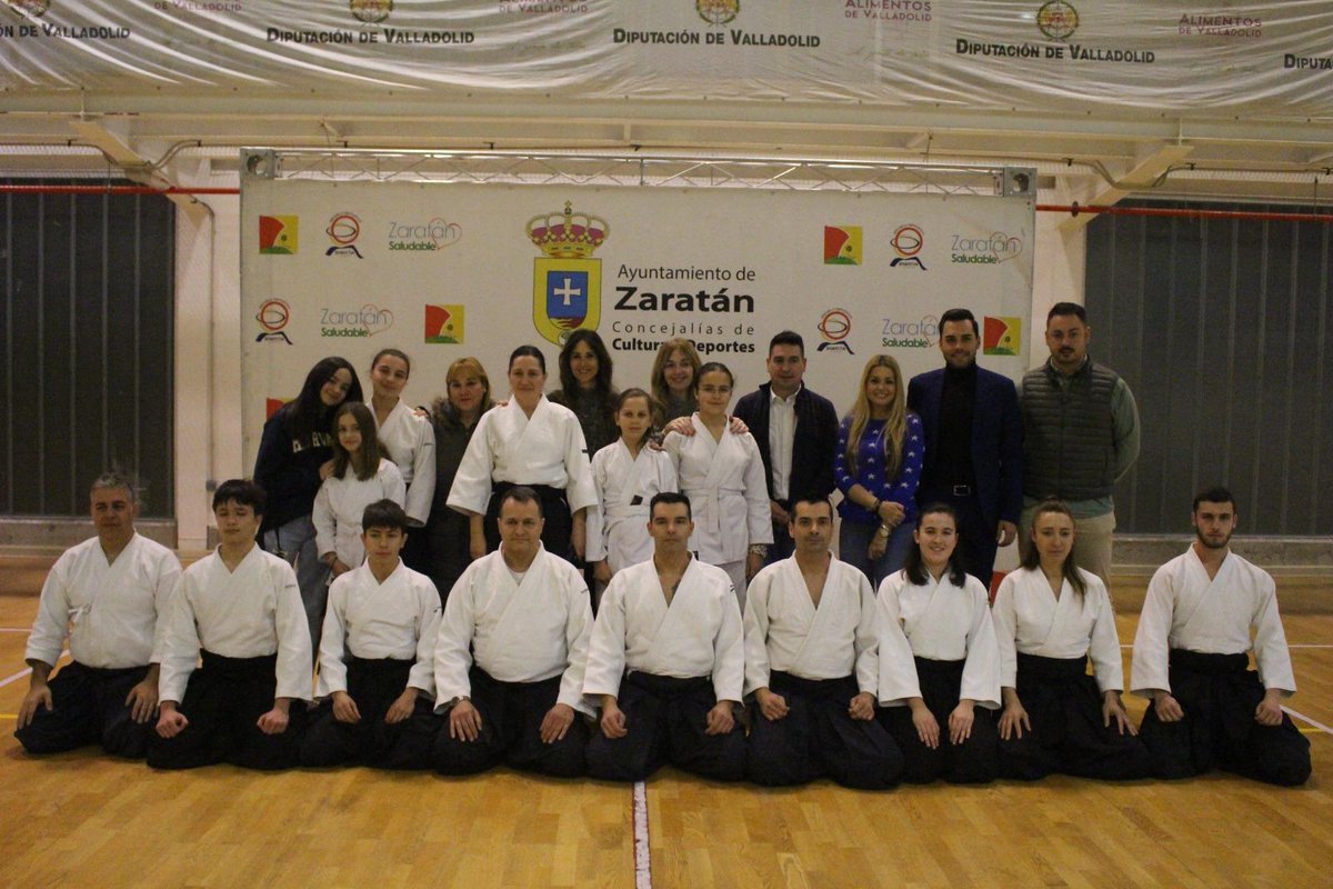 AikidoValladol1's tweet photo. Muchas gracias por la invitación 🙌

Ahí estuvimos 🙇🏻‍♂️

#Aikido #Zaratán #Valladolid #aikidoValladolid
#Aetaiki #AikikaiEspaña #Aikikai https://t.co/QO9IEsSWL3