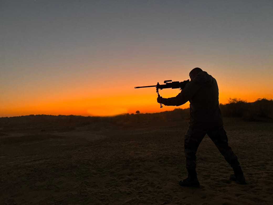 ChetakCorps_IA's tweet photo. Precision, Discipline and Unwavering Resolve!
#StallionBrigade, #AmoghDivision demonstrated their combat readiness during an intense field firing exercises at #MahajanFieldFiringRanges, honing skills that make them the cutting edge of #IndianArmy.
Always Ready, Always Vigilant!
#Infantry
#TechAbsorption
#StallionBrigade
#AmoghDivision
#ChetakCorps
#SaptaShaktiCommand
@adgpi
@SWComd_IA
@prodefencechan1