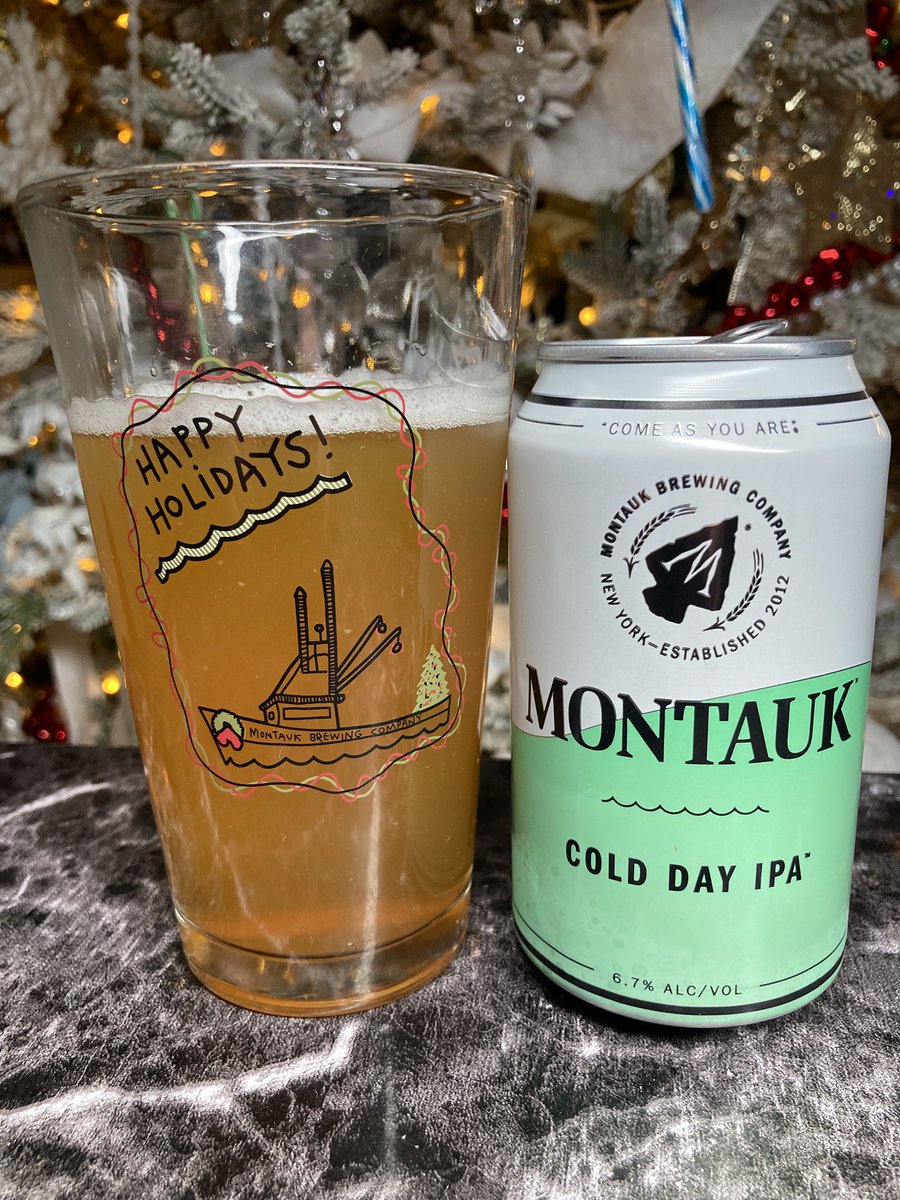 🌊Happy Holidays <a href="/montaukbrewco/">Montauk Brewing Co.</a> 🛥️