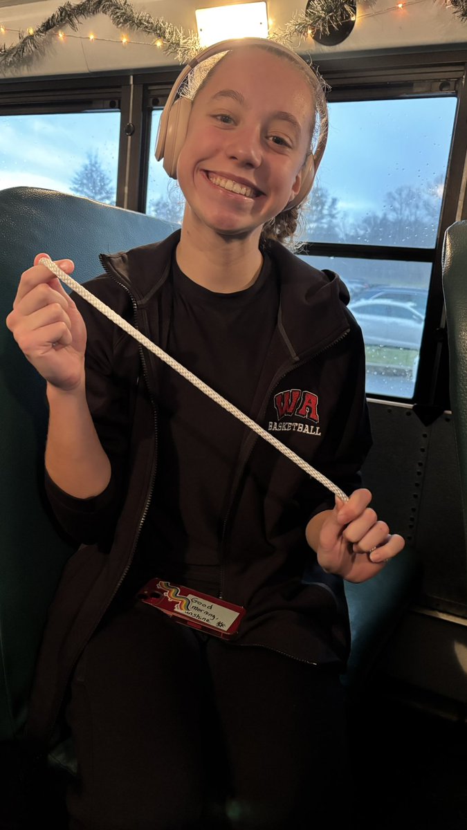 For her great defensive effort today and constant energy, hustle and passion on the defensive side of the ball, the rope 🪢 of the game goes to <a href="/elllllllls08/">Ella Smith</a> !