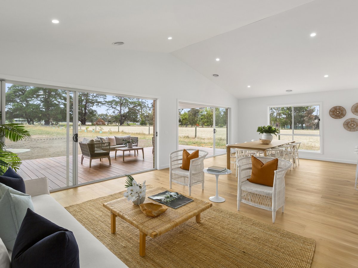 MichaelSFerris's tweet image. Discover Rural Elegance

Step into a brand-new, custom-designed home that sets a new benchmark for modern living, nestled on a sprawling 5334sqm of peaceful rural land. Every inch of this property has been thoughtfully crafted to inspire and impress.