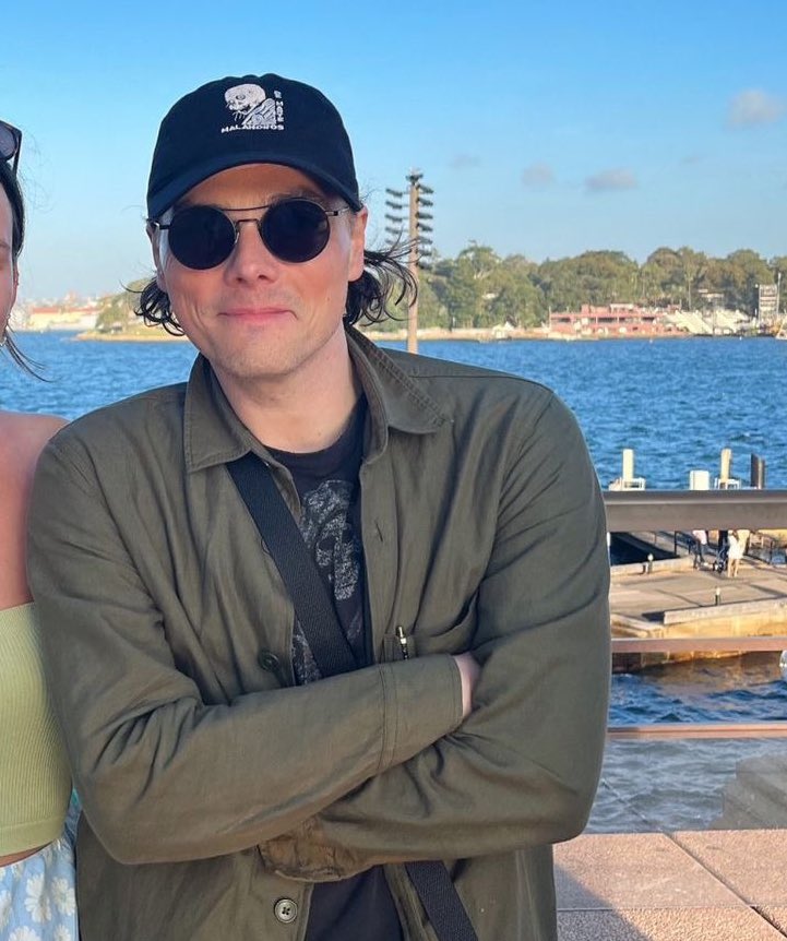 alienhesitante's tweet image. tá #parecendo os ratinho #cego do shrek #coitadinho