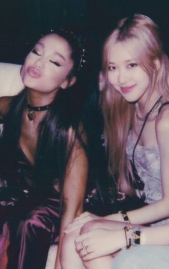 swttener_'s tweet photo. encontrei minha sis aqui pelos corredores do rosenation awards @rosieinyourcity
#ROSENATIONAWARDS #ROSENATION
#ROSENATIONAWARDS2024 https://t.co/JTlOBuEdyH