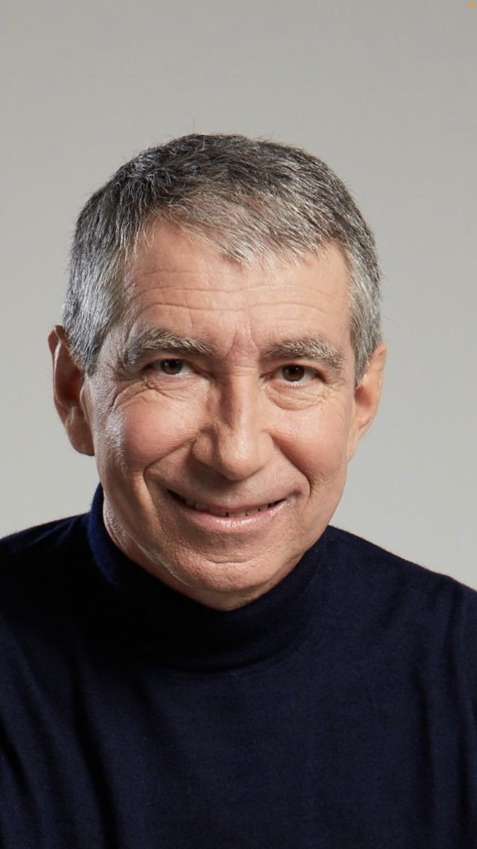 #Sport6 Un immense merci à <a href="/GregoryCanale/">Grégory Canale</a> de m’avoir remplacé durant ce mois de décembre ! Bravo Greg ! 
Merci à mes monteurs si présents. 
Et si attentionnés ! Floriane, Julien et Yannick  ❤️ ! De retour le week-end prochain ! Vive Sport 6 ! A dimanche ! <a href="/m6info/">M6 Info</a> <a href="/M6/">M6</a>