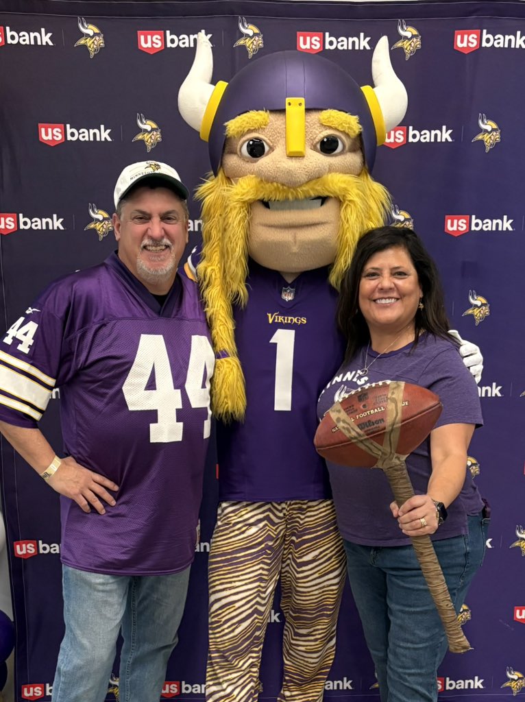 It’s Game Day!! #SKOL #Viktor