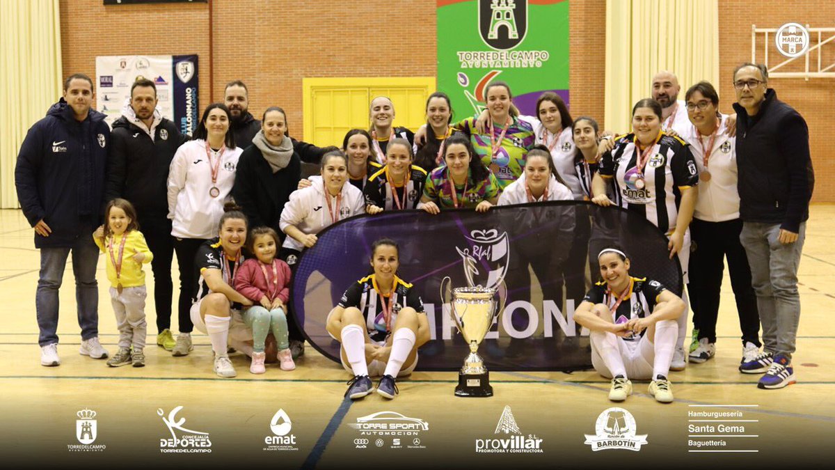 marcafutsal_'s tweet photo. 🏆¡Somos CAMPEONAS de la fase provincial de la COPA DE ANDALUCÍA femenina!🫶🏼🤍🖤 https://t.co/wkze6XnjuX