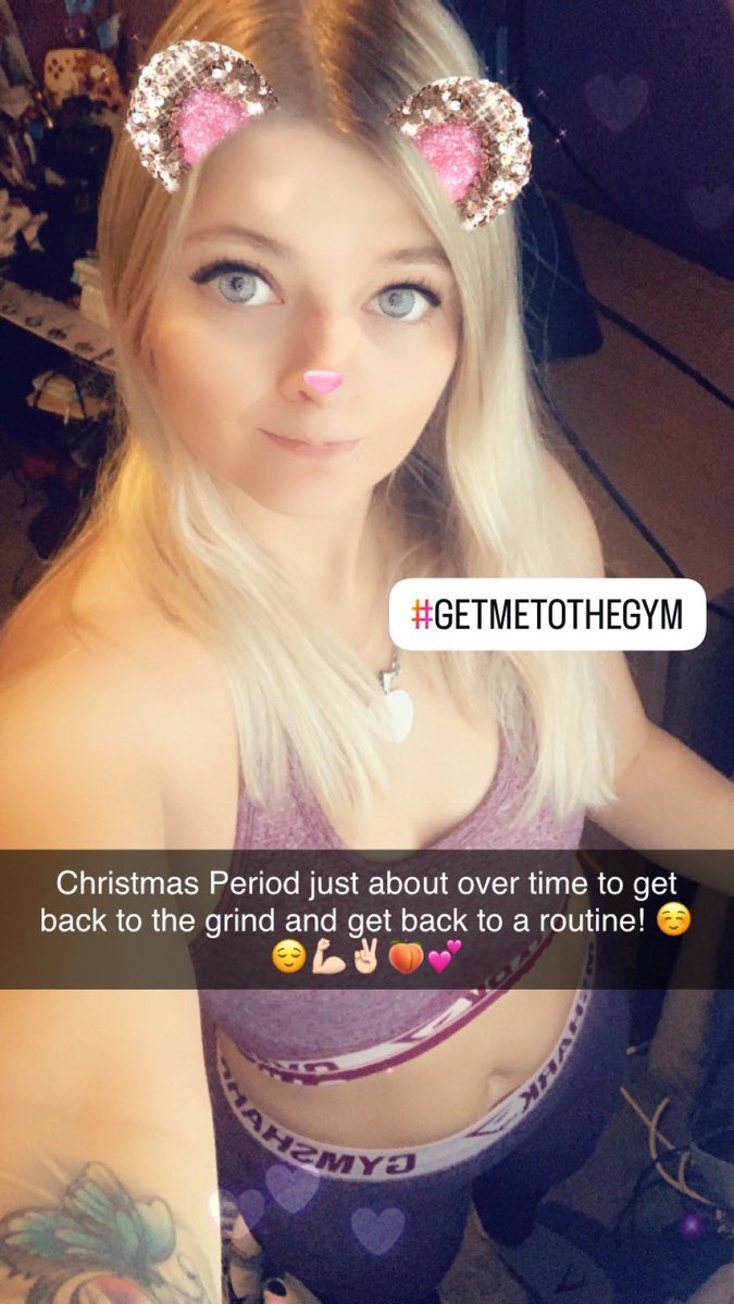 NatalieS157's tweet photo. Time To Burn Of All The Chocolates &amp; Alcohol Off After Christmas Antics! Was Good To Be Back At The Gym! 
😌☺️👊🏻✌🏻💪🏻🍑🔥💕
#Me #Selfie #Poser #BeforeAWorkoutSession #BackToGym #WorkoutSession #TheGym #GettingBackInToRountie #Motivation #PostiveVibes #ItsGoodToBeBack https://t.co/VKWSd13VL8