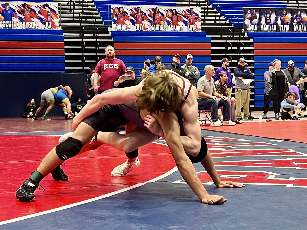 Strong work from ECS Eagles wrestlers at the Panther Clash hosted by Bartlett High School Saturday! Congratulations to 8th grader Cayden Clay and sophomore Bryant Gengenbach for getting on the podium! Cayden earned 2nd place at 106 lbs. and Bryant claimed 3rd place at 113 lbs.