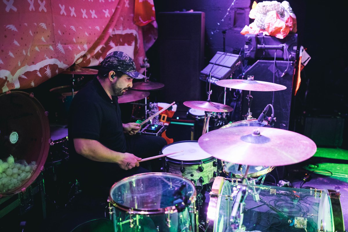 What a way to end the year! Thank yall for coming out and celebrating with us.

So much love to Patent Pending, Eternal Boy &amp; Minimum Champion.

We can’t wait to see what 2025 has in store for us. ❤️

heavy.