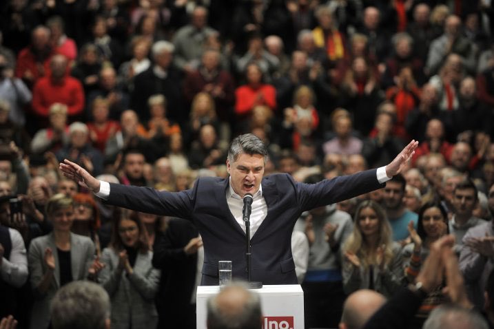 AFZ_ZM's tweet photo. Samo ljubav ❤️ https://t.co/re260ScZYD