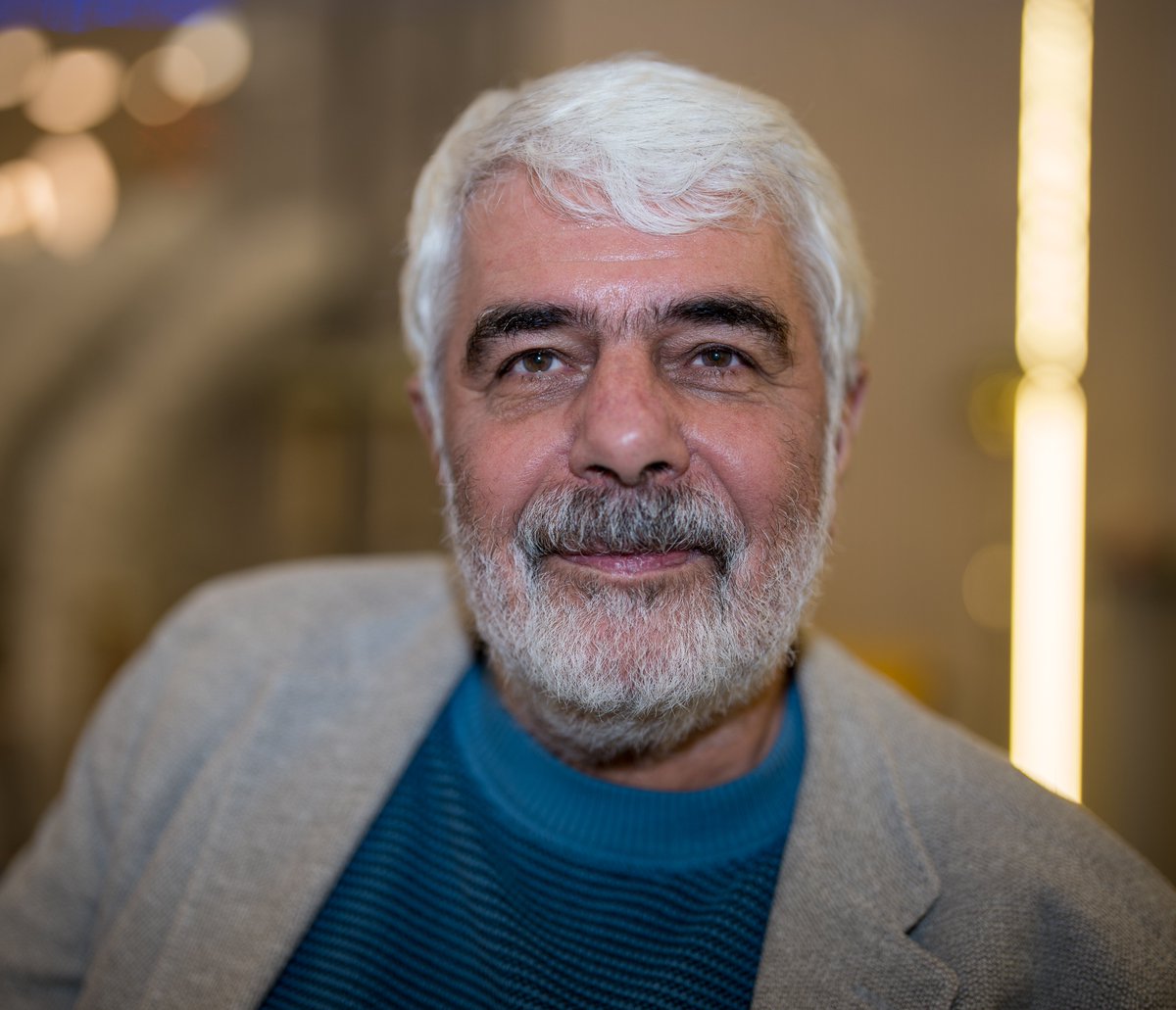 Günay Aslan: Amaç Kürt sorununu çözmek mi, Rojava’yı çökertmek mi?

🔴Rojava’nın tasfiyesini temel öncelikli stratejik hedef haline getiren Türk devleti, bölgenin kaotik bu döneminde, Suriye’deki HTŞ iktidarının sağladığı fırsatlardan da istifade ederek hedefine ulaşmanın