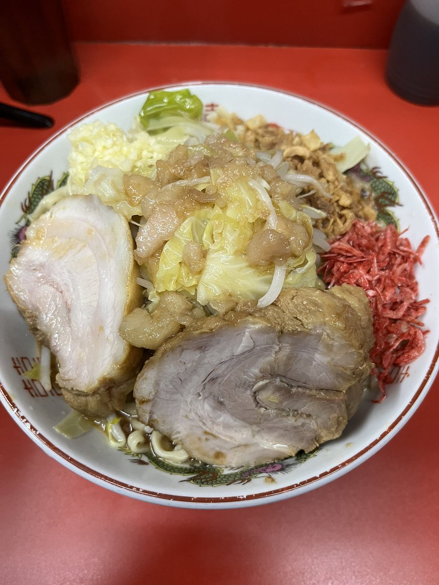 NOBUROCK5's tweet photo. 今年の個人的な思い出ラーメン
1️⃣京都　山崎麺二郎
ラーメン　チャーシュー増し
2️⃣京都　ラーメン二郎京都店
ラーメン　汁抜き
3️⃣川崎　豚星。
つけ麺
4️⃣辻堂　TSUKEMEN-HUKU
つけめん大 https://t.co/K1yym6ymEV