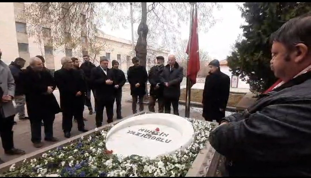 70. Doğum günü münasebeti ile Muhsin Başkanı  kabrinde ziyaret ettik.

Muhsin Başkan'ın  Suriye'ye Bakışı konulu Tefekkür Faslını gerçekleştirdik.

Söyleşimizi taçlandıran tüm gönüldaşlarımıza, memleket sevdalılarına teşekkür ederim.
Haşim YANAR
(Astem Başkanı)