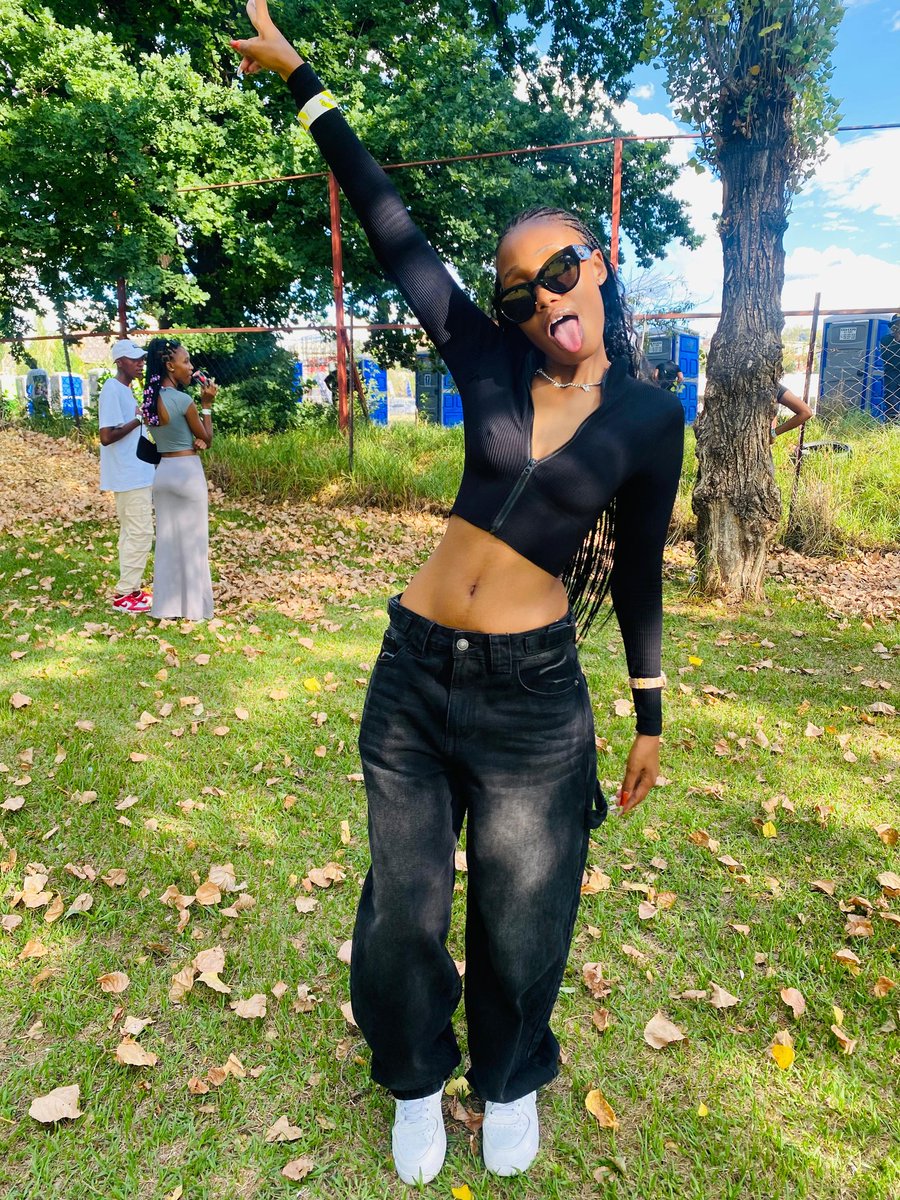 MaggyPhamotse's tweet photo. #SesothoFashioneng https://t.co/npDVIpEGLB