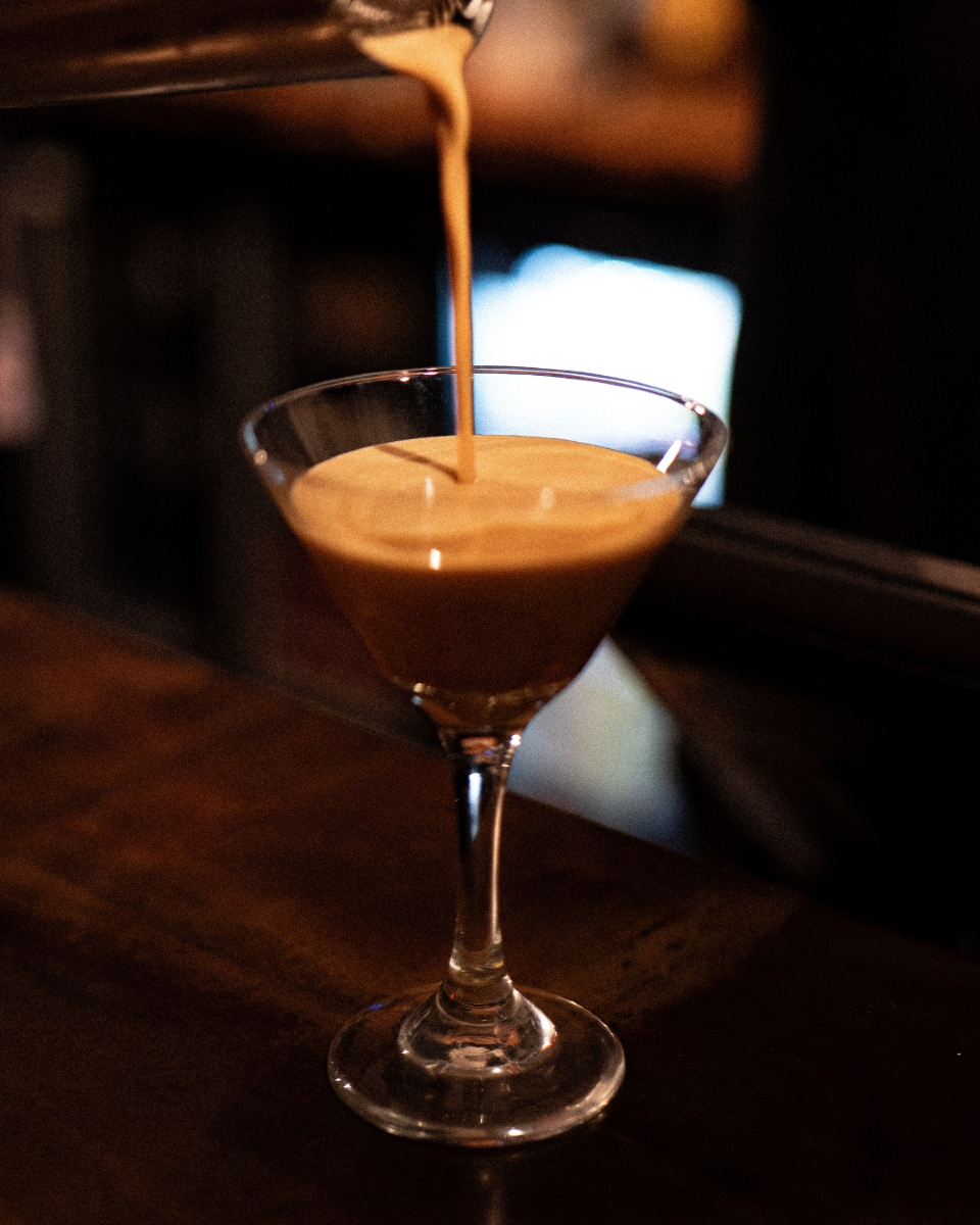 Espresso martinis and signature cocktails have been a huge hit these past few weeks! 🖤 Want to add a cocktail package to your party plans? Get in touch with our events team and let’s make it happen! 🍹