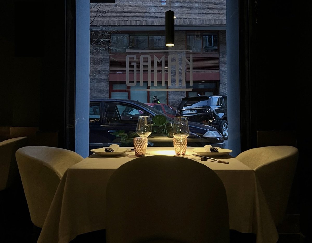 Esta noche y de forma excepcional daremos servicio. Por si apetece.