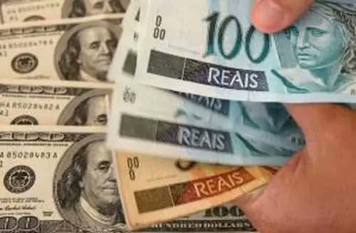InvertirEnCafe's tweet photo. El dólar se mantiene fuerte frente a la moneda brasileña y otras monedas emergentes, lo que debería hacer que las exportaciones brasileñas sigan acelerándose https://t.co/Mcw32kAZzH