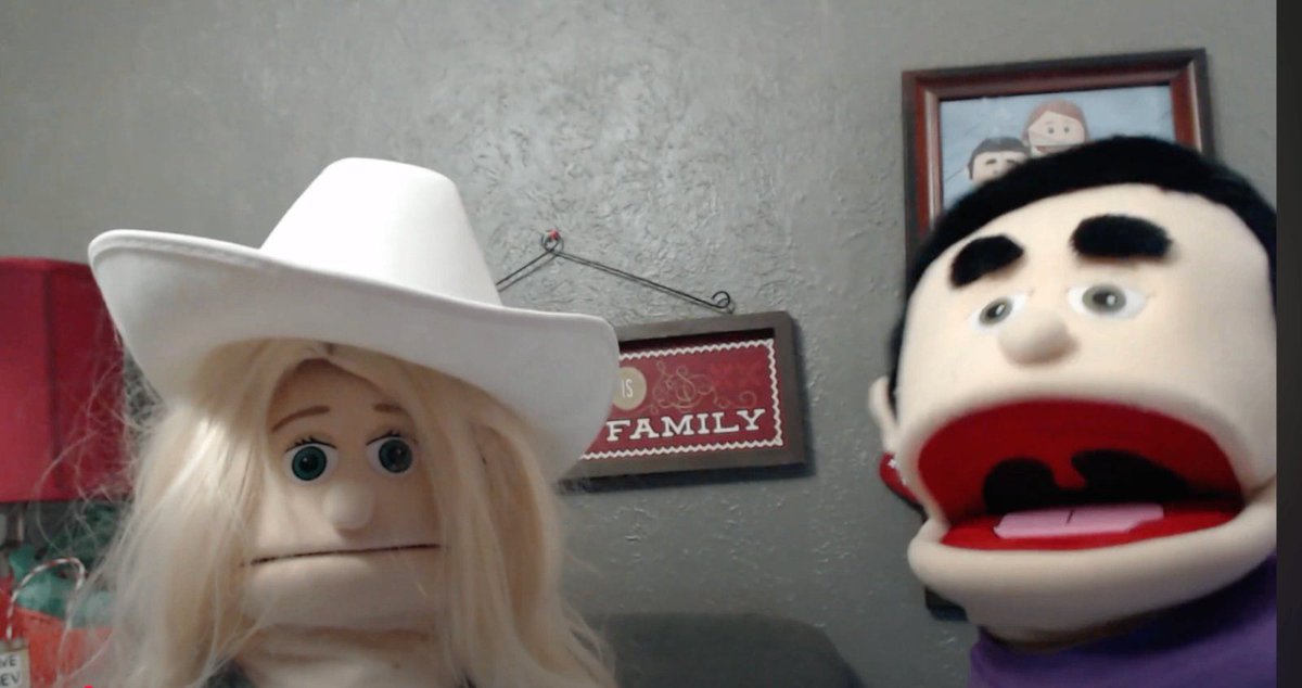 CTOPumpman's tweet photo. $Pumpman and his gf watching charts, don't miss it 💵 https://t.co/bzRCXeRDaZ