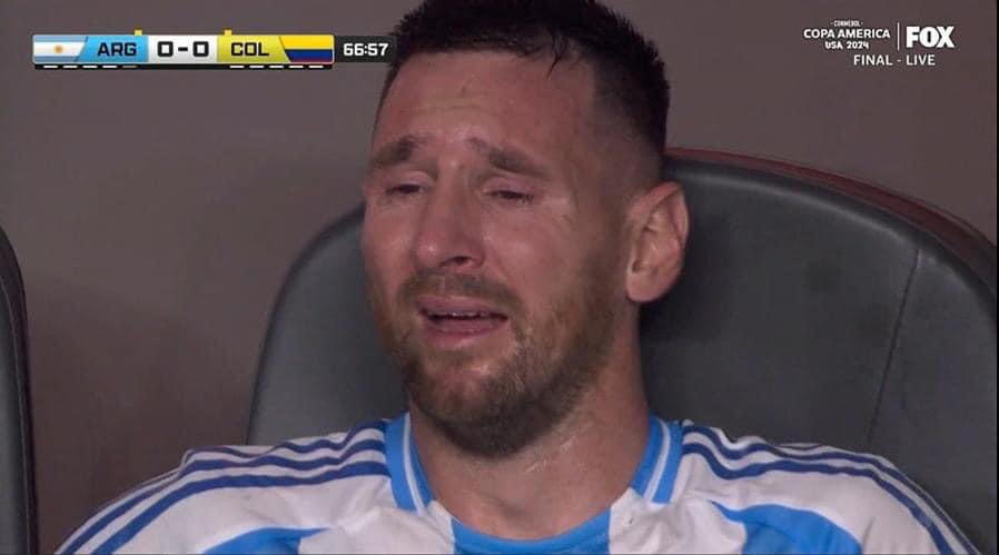 If no be money 
Wetin go make all this girls dey disrespect me