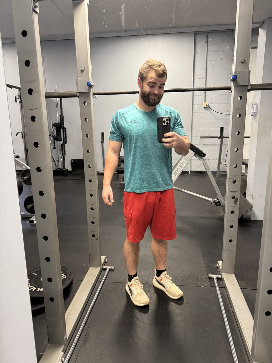 AppalachianWD's tweet image. While the world rests, I’m here putting in the work. 💪 Progress doesn’t pause for holidays—it’s built one rep, one set, one day at a time. Stay disciplined, stay focused, and keep moving forward. 🏋️‍♂️ #WorkHardPlayHard #HolidayGrind #CommitToYourGoals