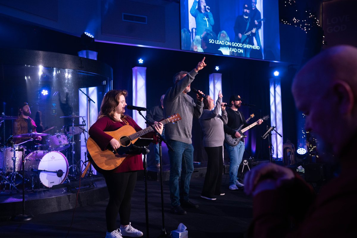 DiscoveryHKY's tweet photo. Rain can’t stop Sunday worship! The BEST day with YOU💙 https://t.co/hGpUrkmSB1