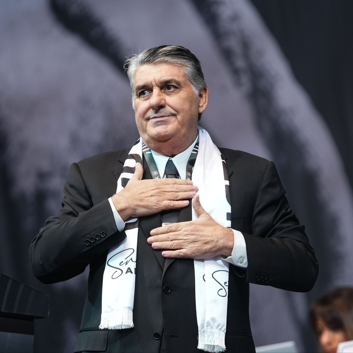 Serdal ADALI
Beşiktaş JK Başkanı
Beşiktaşımıza hayırlı olsun.