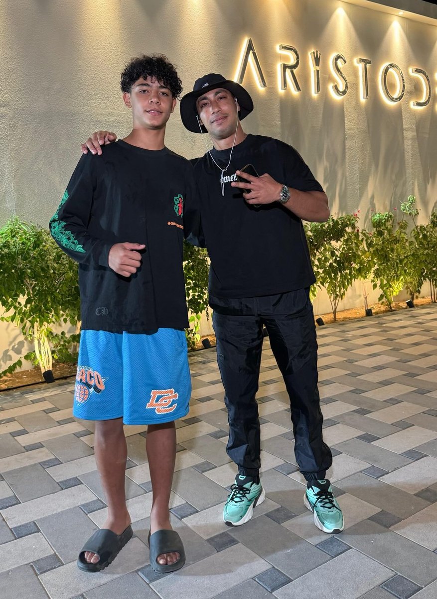 ShadesFrance's tweet image. 📸 MAES x CRISTIANO RONALDO JR