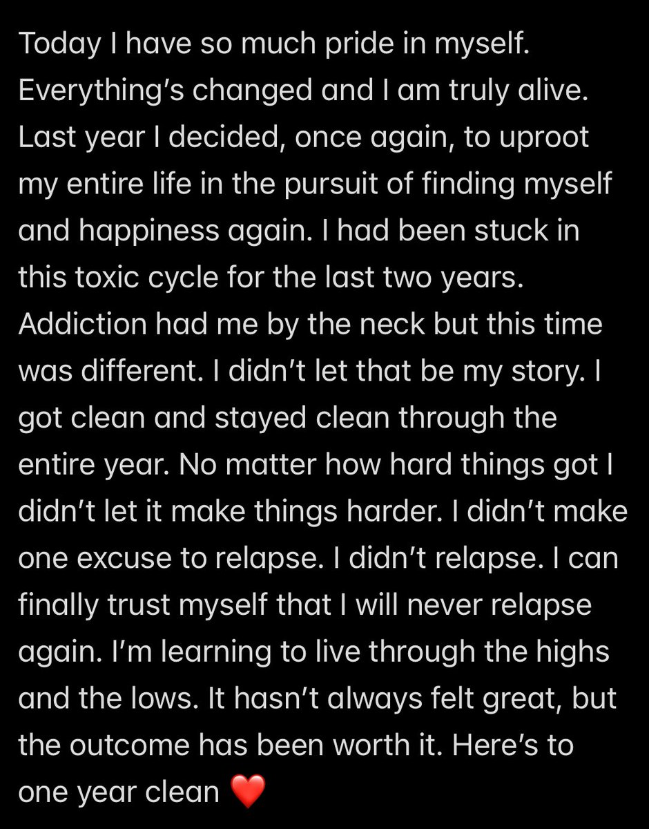 nelnason's tweet photo. This year has been the hardest of my life and I shouldn’t have been able to get sober. But that’s what happened no matter what I went through ❤️ https://t.co/CyQUgLckYp