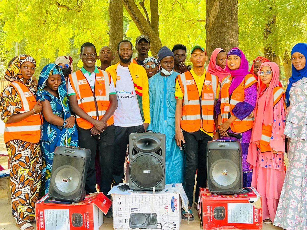 FadimatouMB's tweet photo. Nous avons reçu ce jour du matériel de sensibilisation, constitué de micros, baffles, etc...
Ces outils importants viennent renforcer les actions que nous menons sur le terrain dans le cadre du projet #PEDVISIDAM
Nous remercions @AfriYAN_Camer Cameroon pour ce précieux geste. https://t.co/obsDGvr5HU