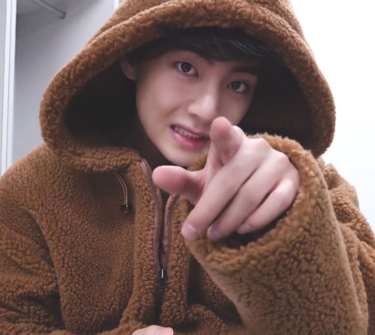 HBD OUR WINTER KING ☃️❄💜🎂
#SideBySideWithTaehyung
#EtherealTreasureVDay
#AlwaysWithTaeComeWhatMay
#OurWinterParadiseTaehyung
#WithVWhenAllSeasonsTurn
#MerryNBrightPrinceTaehyung
#VOurBestFriendLikeForever
#IconOfIconsKimTaehyung
#HAPPYVDAY
#HappyBirthdayTaehyung