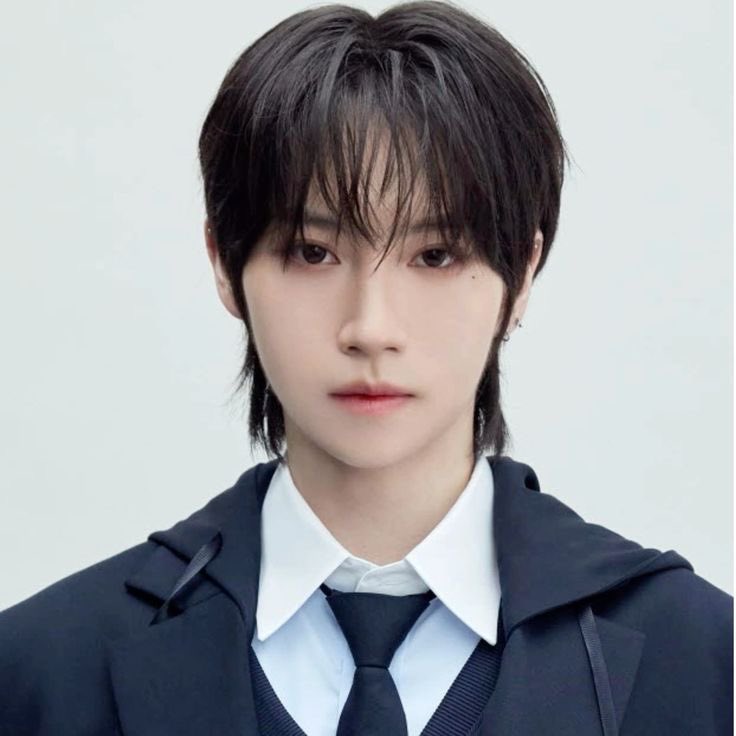 qllo ? ☆ 》 (@bb1nghua) / Posts / X