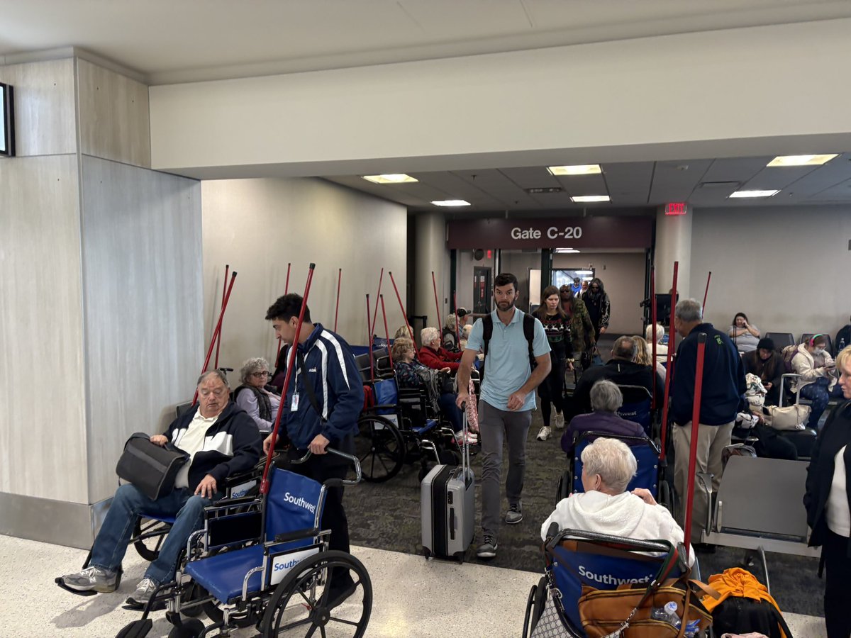 Brian Hudson tweet media