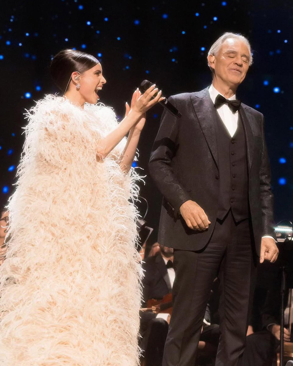 ElieSaabWorld's tweet image. Radiant @SofiaCarson performed at the @RecordingAcad alongside legendary @AndreaBocelli in an Haute Couture Autumn Winter 2024-25 look.

#SOFIACARSON
#ELIESAAB