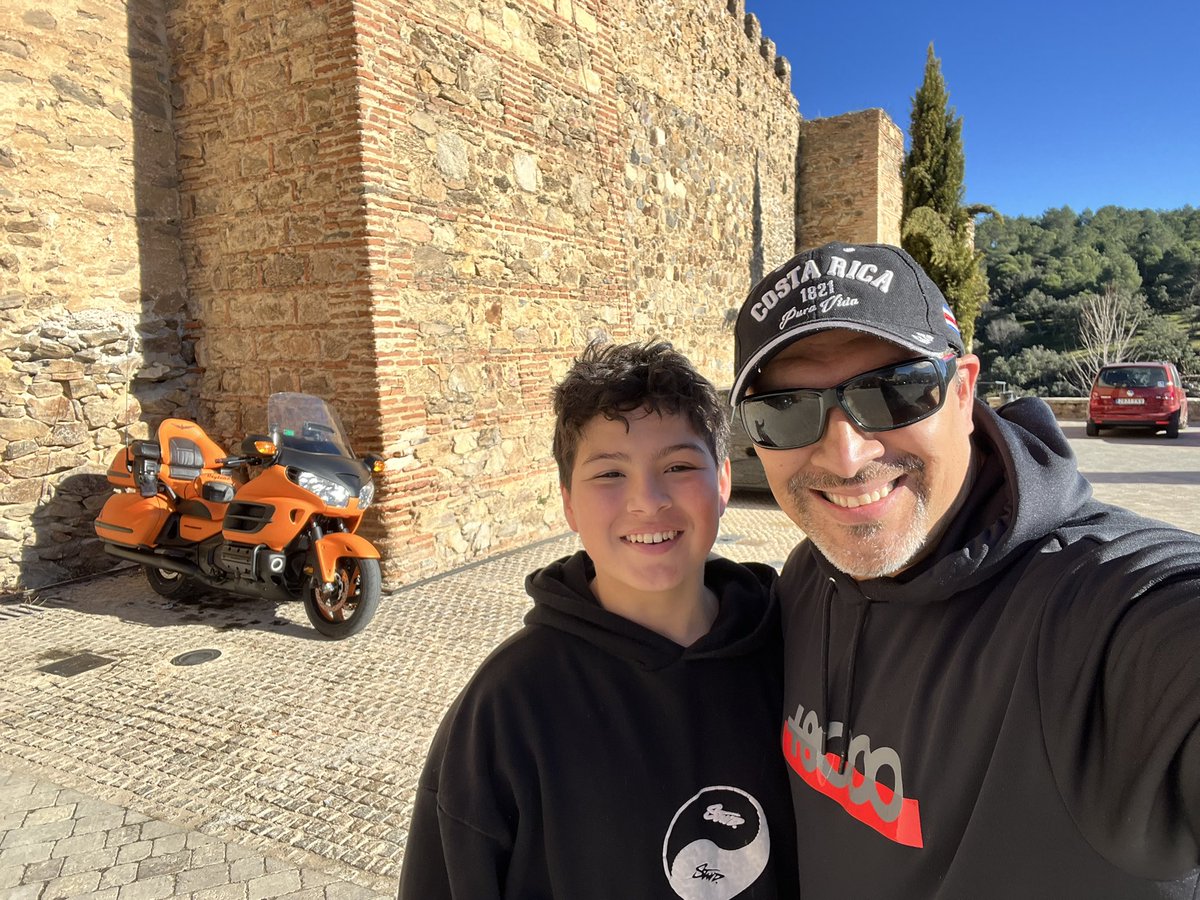 dmartincine's tweet photo. ¡Dios mío, qué país más hermoso es España!
Cada rincón, cada textura, cada sabor, está llena de historia. Alucino. https://t.co/lPIuEClYtD