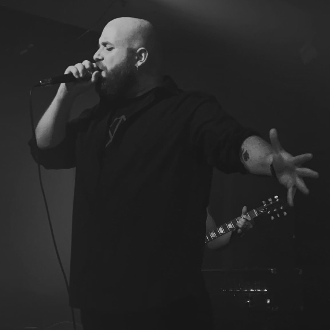 Riccardo - RyoX - Favara (@ryox_synth) on Twitter photo 12 years since I played my last show with my first band, #BrokenValves. 
Yesterday I had the pleasure to run a show with the original members, and it was magical. 
We're older, but we still kick ass. 12 years since I played my last show with my first band, #BrokenValves. 
Yesterday I had the pleasure to run a show with the original members, and it was magical. 
We're older, but we still kick ass.