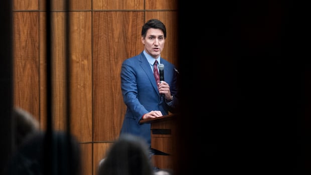 Atlantic Liberal Caucus calls for Trudeau to step down as leader. The caucus says a leadership change is 'urgent,'  <a href="/RacyRafique/">Racy Rafique</a> reports. cbc.ca/news/politics/…

Find out more at Nationalnewswatch.com