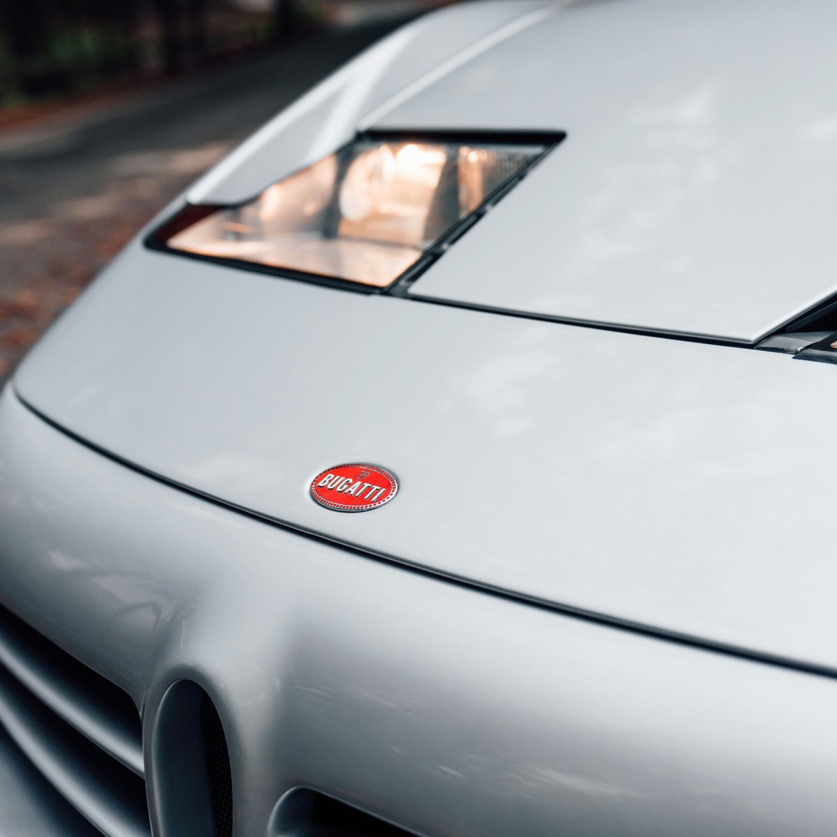 #SuperCarSunday
#Bugatti EB 110 GT
📸 Alex Penfold