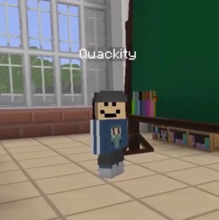 aleequack's tweet photo. Lo que ustedes no saben es que este peligroso va a aparecer y matara a los 3 Quackity y dirá "Yo soy Quackity" 🚬 https://t.co/WDpA4317wW