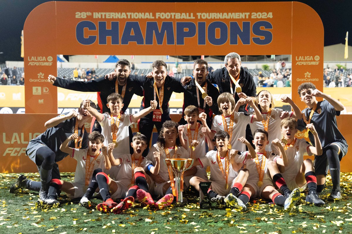 LaLiga's tweet image. 👏 Por primera vez... ¡CAMPEONES de #LALIGAFCFUTURES Internacional!

🏆 @CanteraSFC