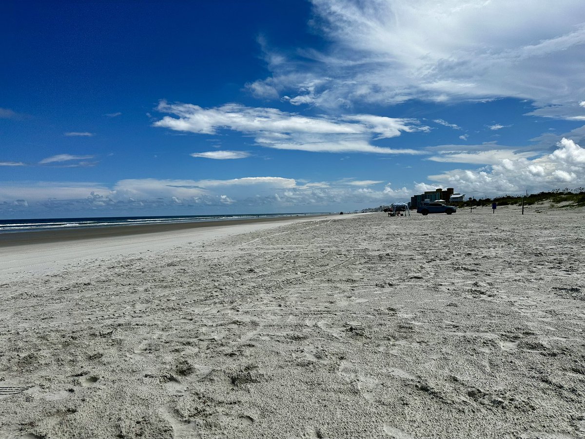 JRHenline tweet media