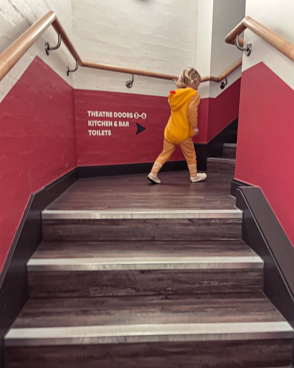 Amy Rothwell (@boo_global) on Twitter photo A mouse, a monkey and a jungle duck went to watch The Jungle Book
And it was brilliant, as expected <a href="/octagontheatre/">Octagon Theatre</a>
🐭🐵🐥 A mouse, a monkey and a jungle duck went to watch The Jungle Book
And it was brilliant, as expected <a href="/octagontheatre/">Octagon Theatre</a>
🐭🐵🐥