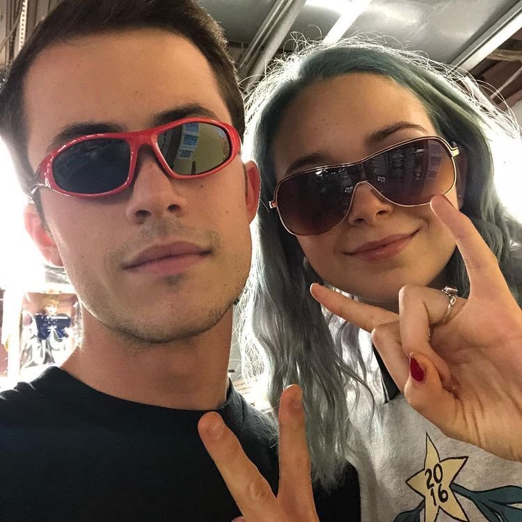 moonliqhtdrive's tweet image. rileyyork posted!

you’re so immensely talented and creative and I admire so much of what you do. I love you, neighbor. thanks for not killing me… yet. happy birthday, cami ♥️